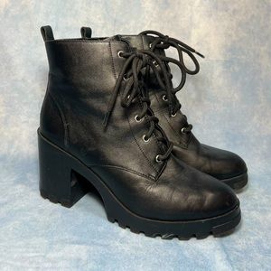 Black BP Heeled Lug Boots size 9.5